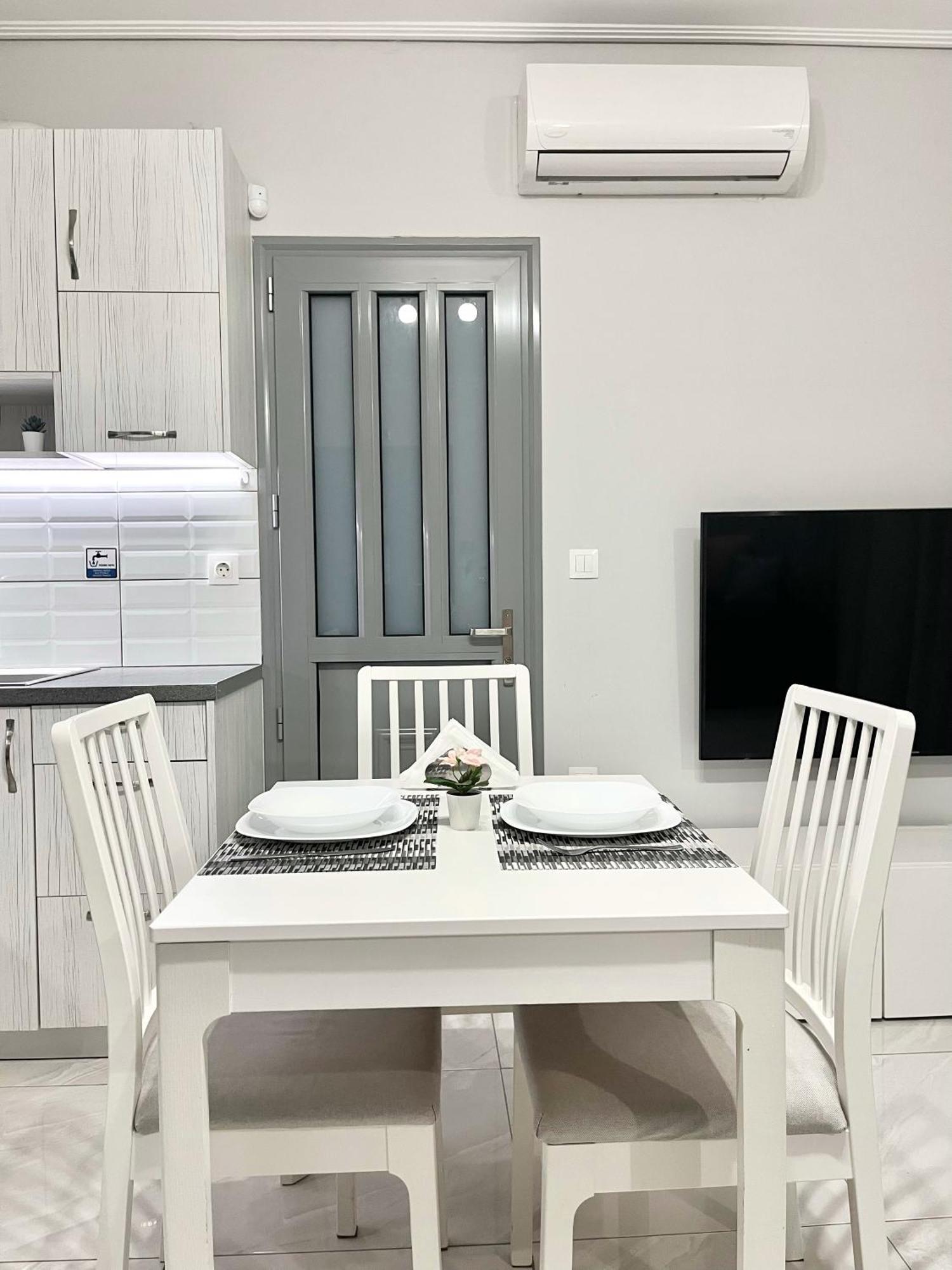 Blueline Apartment 3 لوتراكي المظهر الخارجي الصورة